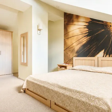Effect Malina Aparthotel 3*